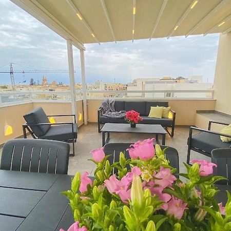 Апартаменты The Blue Mill Penthouse With Beautiful Views Нашшар Экстерьер фото